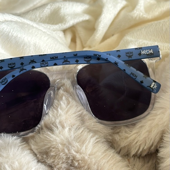 RARE AUTHENTIC MCM SUNGLASSES - Picture 5 of 5